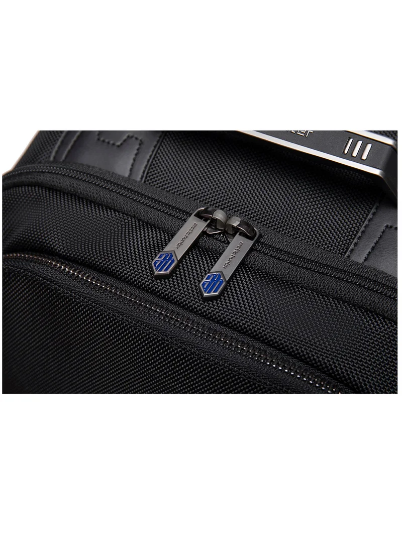 ARCTIC HUNTER Black Premium Laptop Shoulder Backpack TSA Friendly Opening Water/Scratch Resistant Daypack with Built in USB/Earphone Port for Men and Women B00449 Black  | Best Price UAE